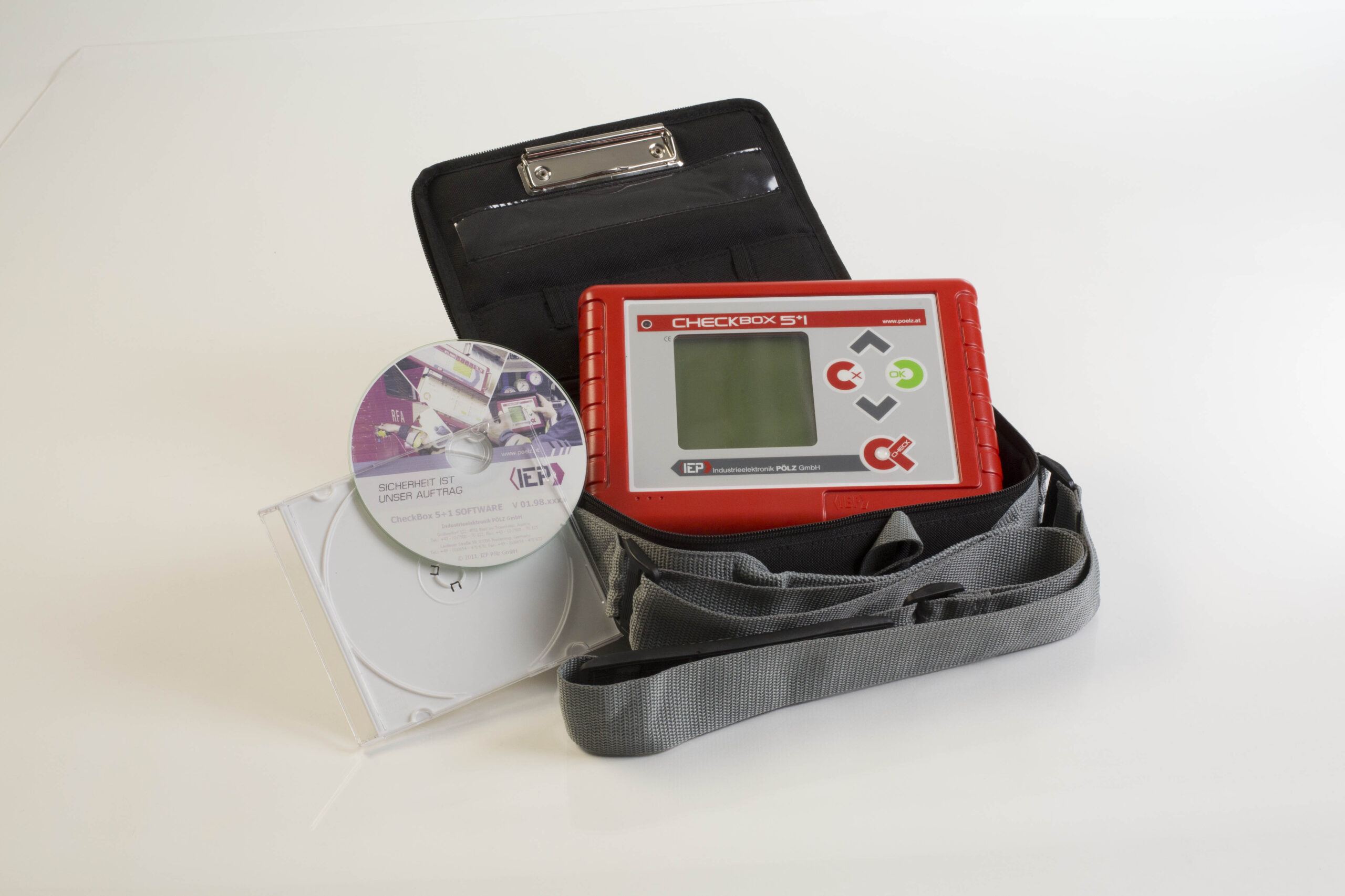 Checkbox 5+1 USB V04 incl. 8 Batteries (30143) incl. Pouch for Checkbox (30166)